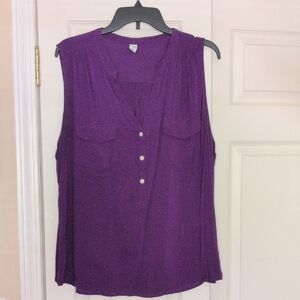 Old Navy Purple Sleeveless Buttoned Blouse